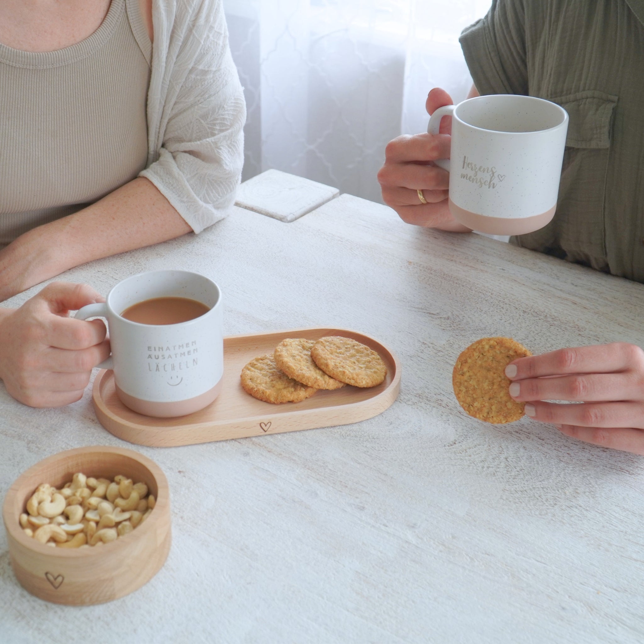 Personalisierte Steingut Tasse - SANDY