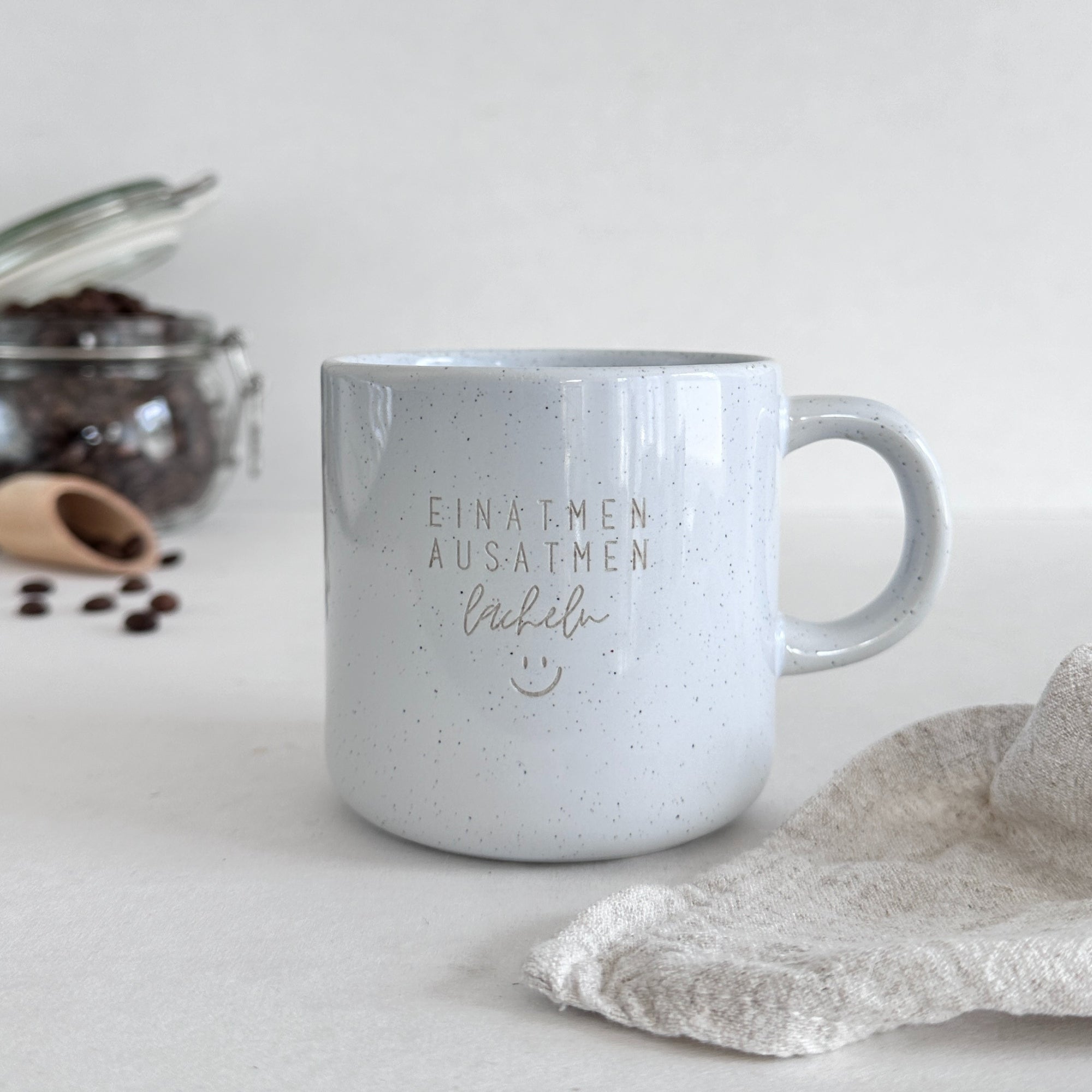 Steinzeug Tasse - "Einatmen" Gravur - hochglanz | SHINY