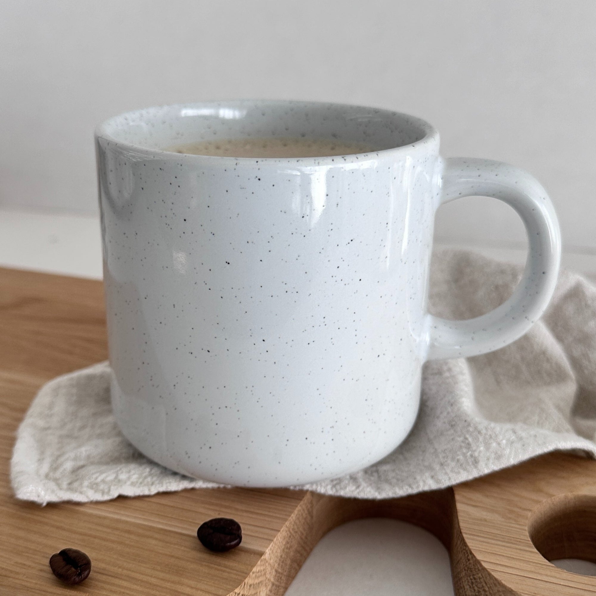 Steinzeug Tasse - "Einatmen" Gravur - hochglanz | SHINY