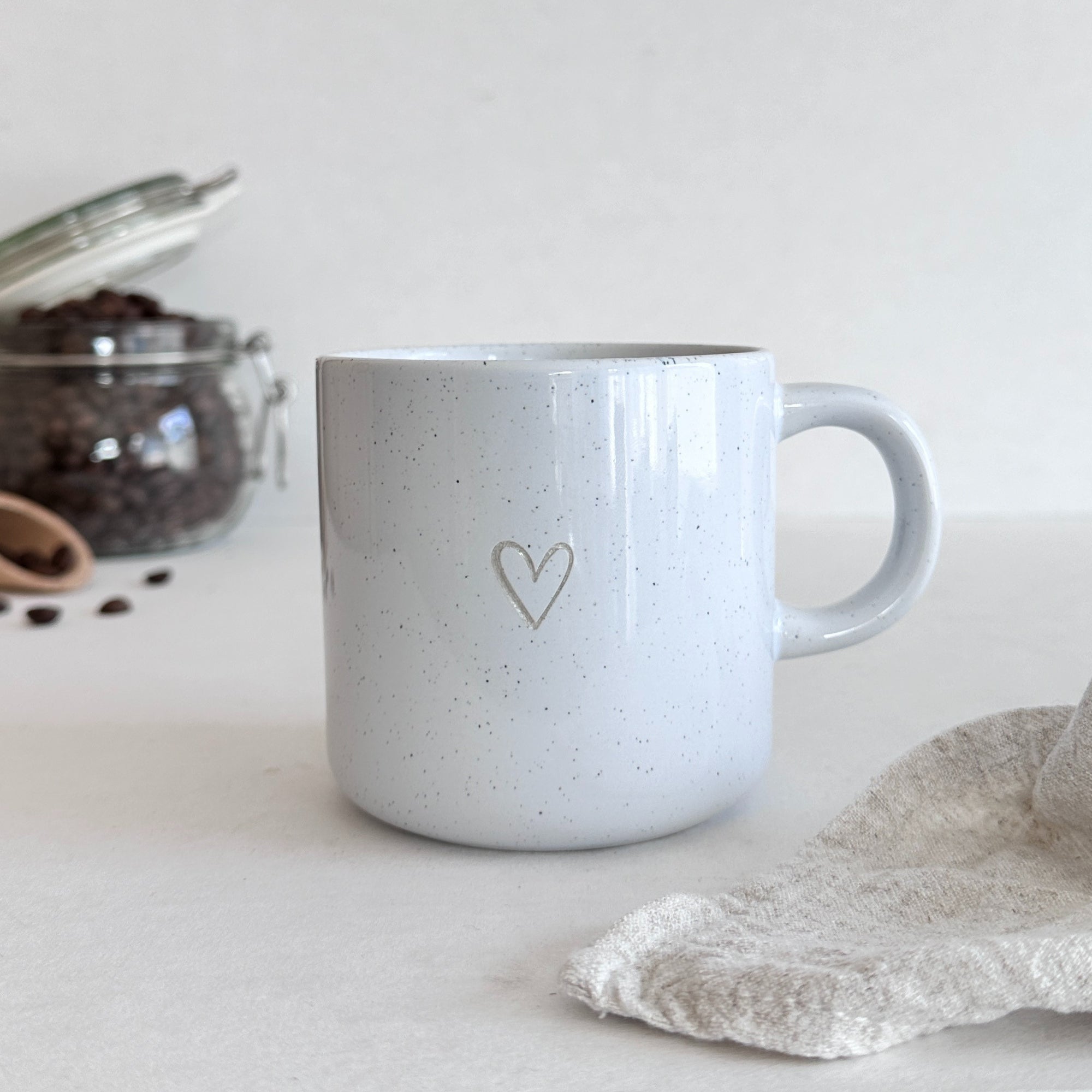 Steinzeug Tasse - "Herz" Gravur - hochglanz | SHINY