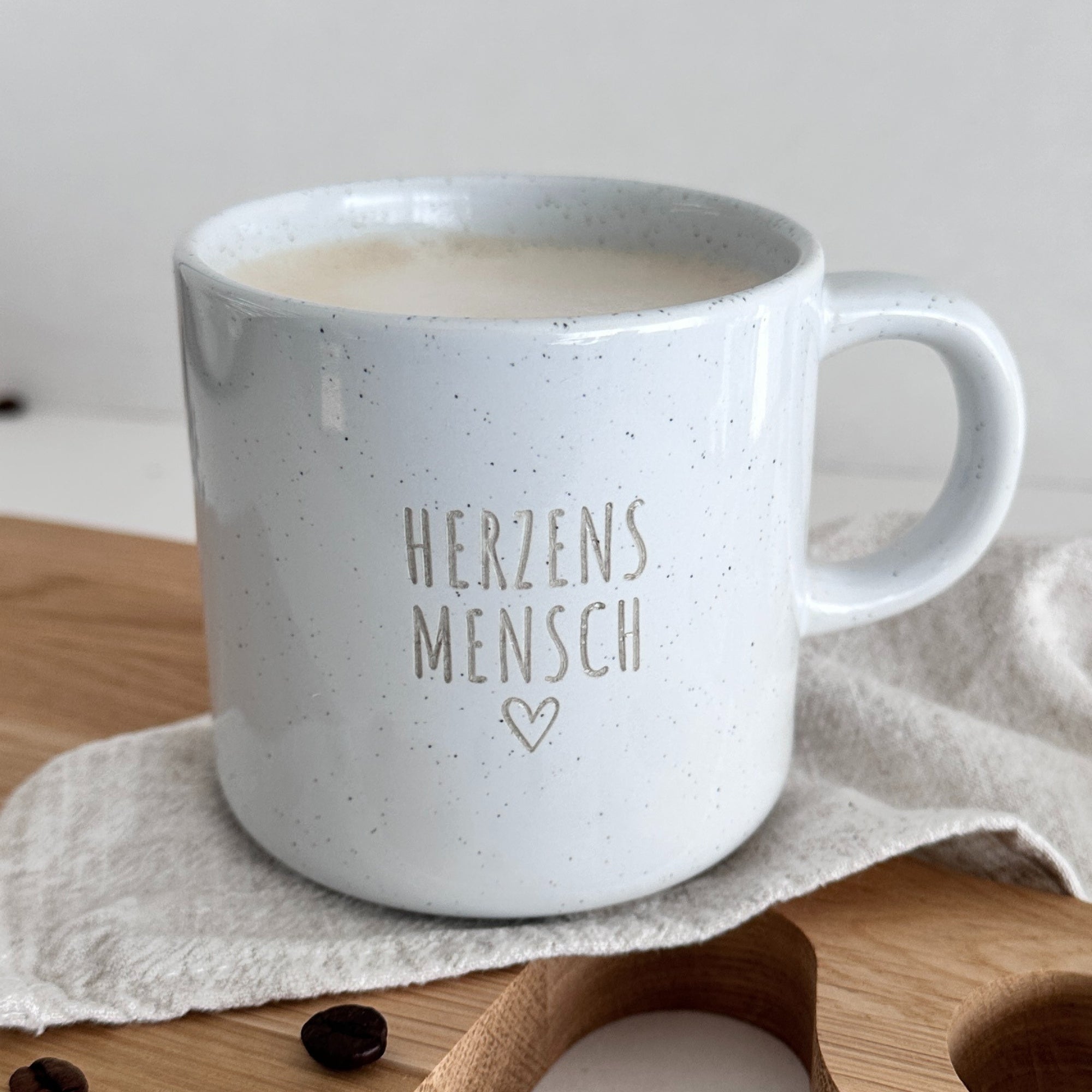 Steinzeug Tasse - "Herzensmensch" Gravur - hochglanz | SHINY