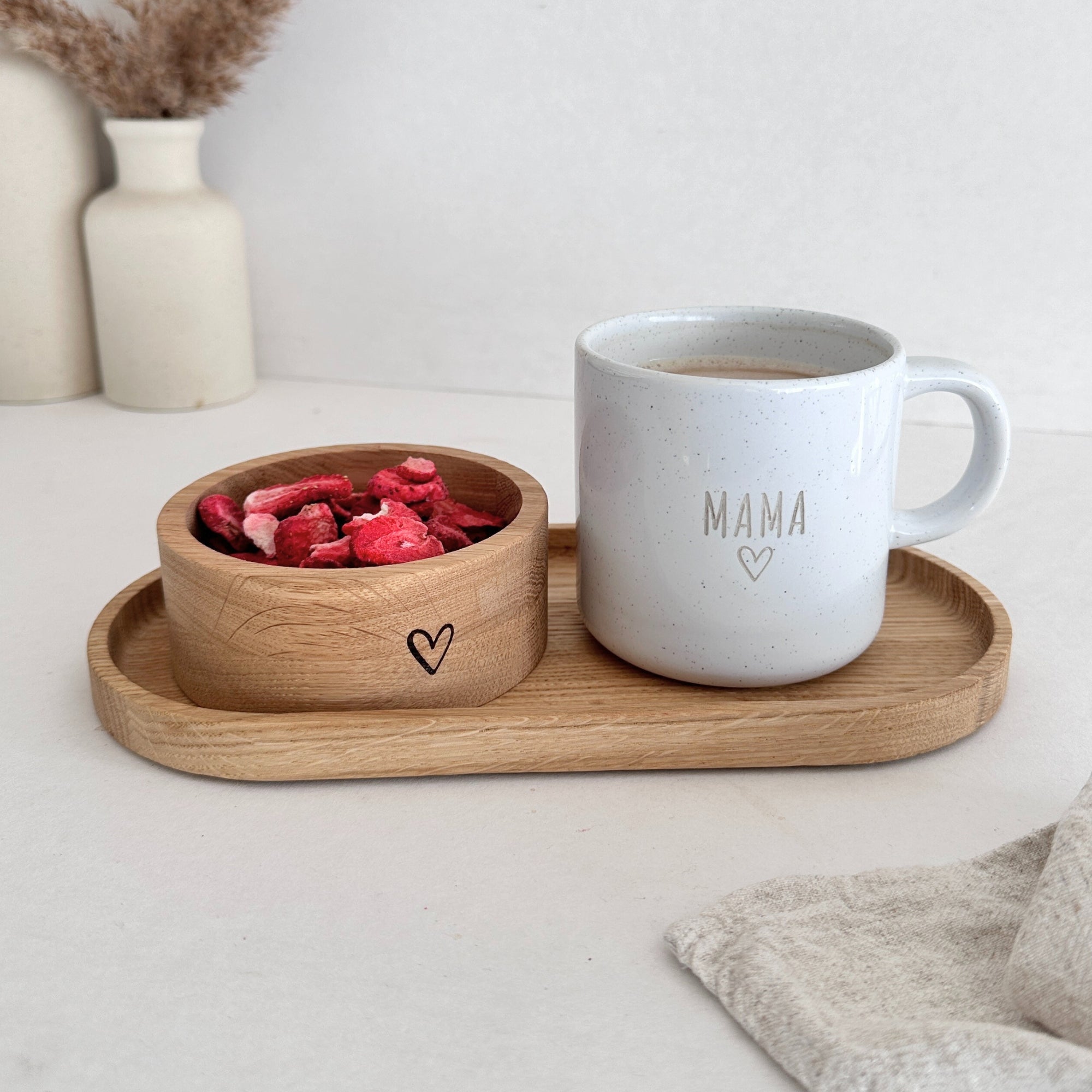 Steinzeug Tasse - "MAMA" Gravur - hochglanz | SHINY