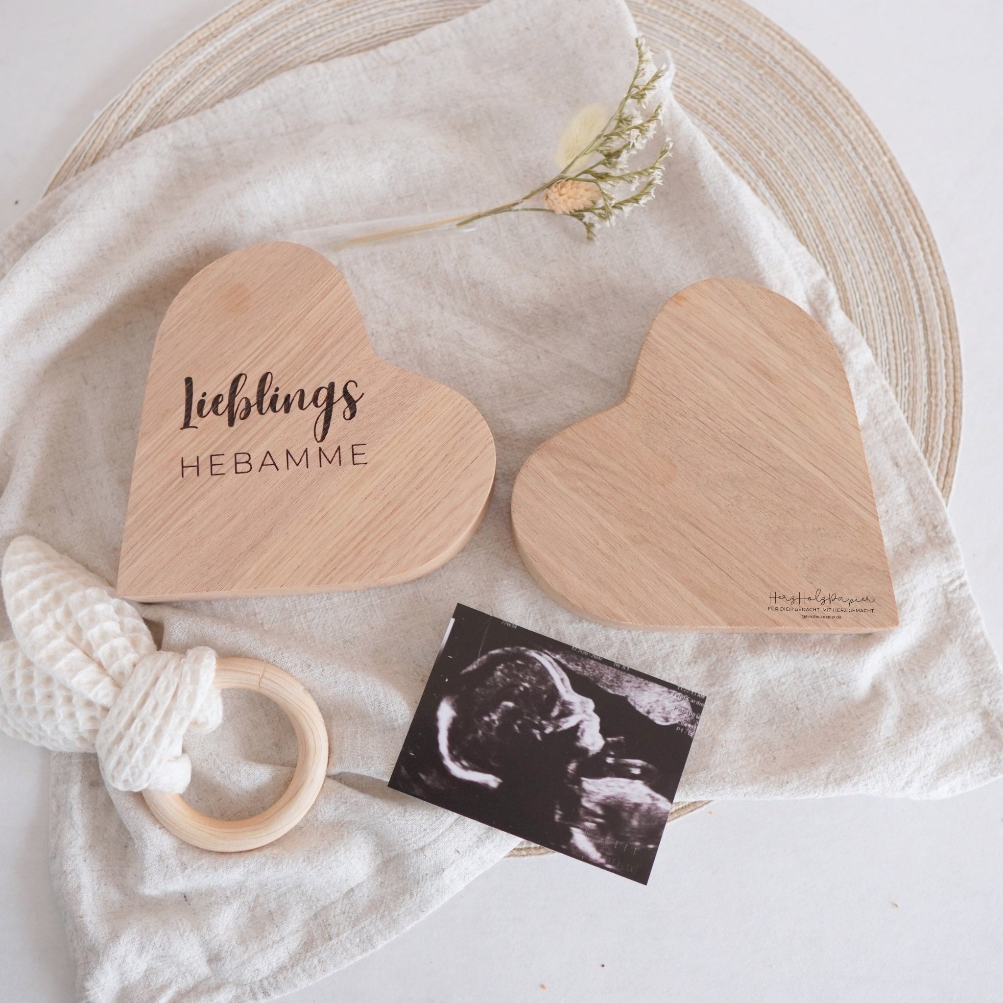 Herzform "Lieblingshebamme" massivem Eichenholz inkl. Trockenblumen