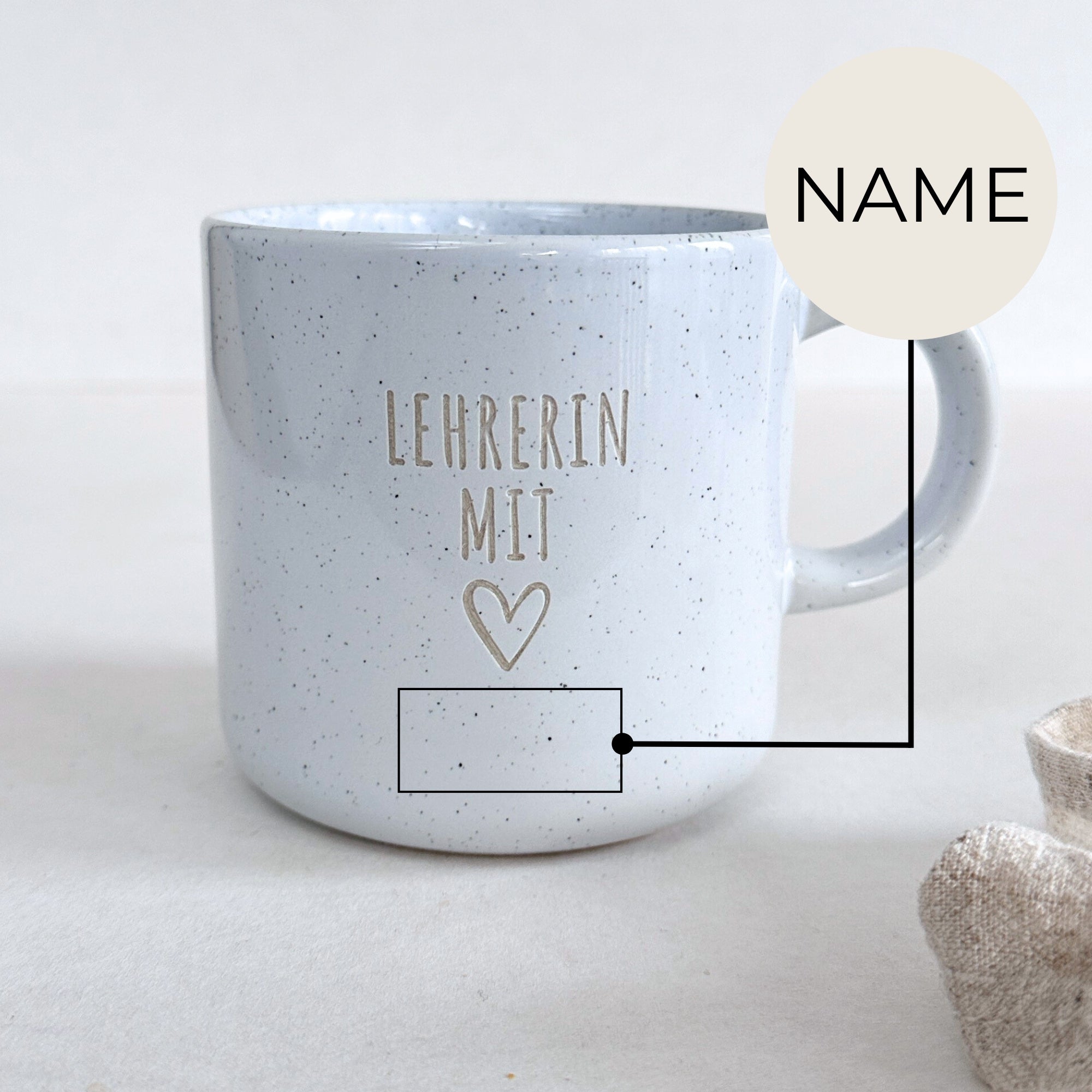 Steinzeug Tasse - "Lehrerin mit Herz" Gravur - hochglanz | SHINY