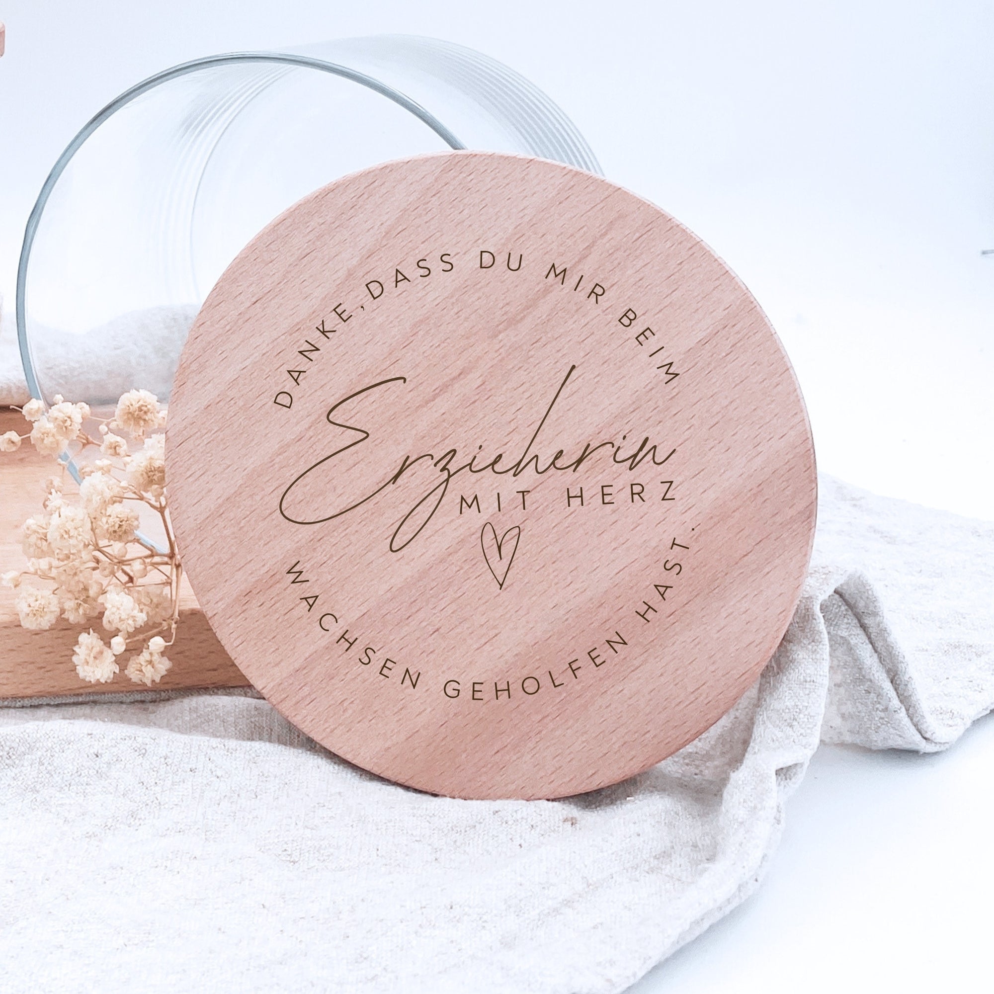Vorratsglas "Erzieherin mit Herz" mit graviertem Holzdeckel · 530 bis 880ml