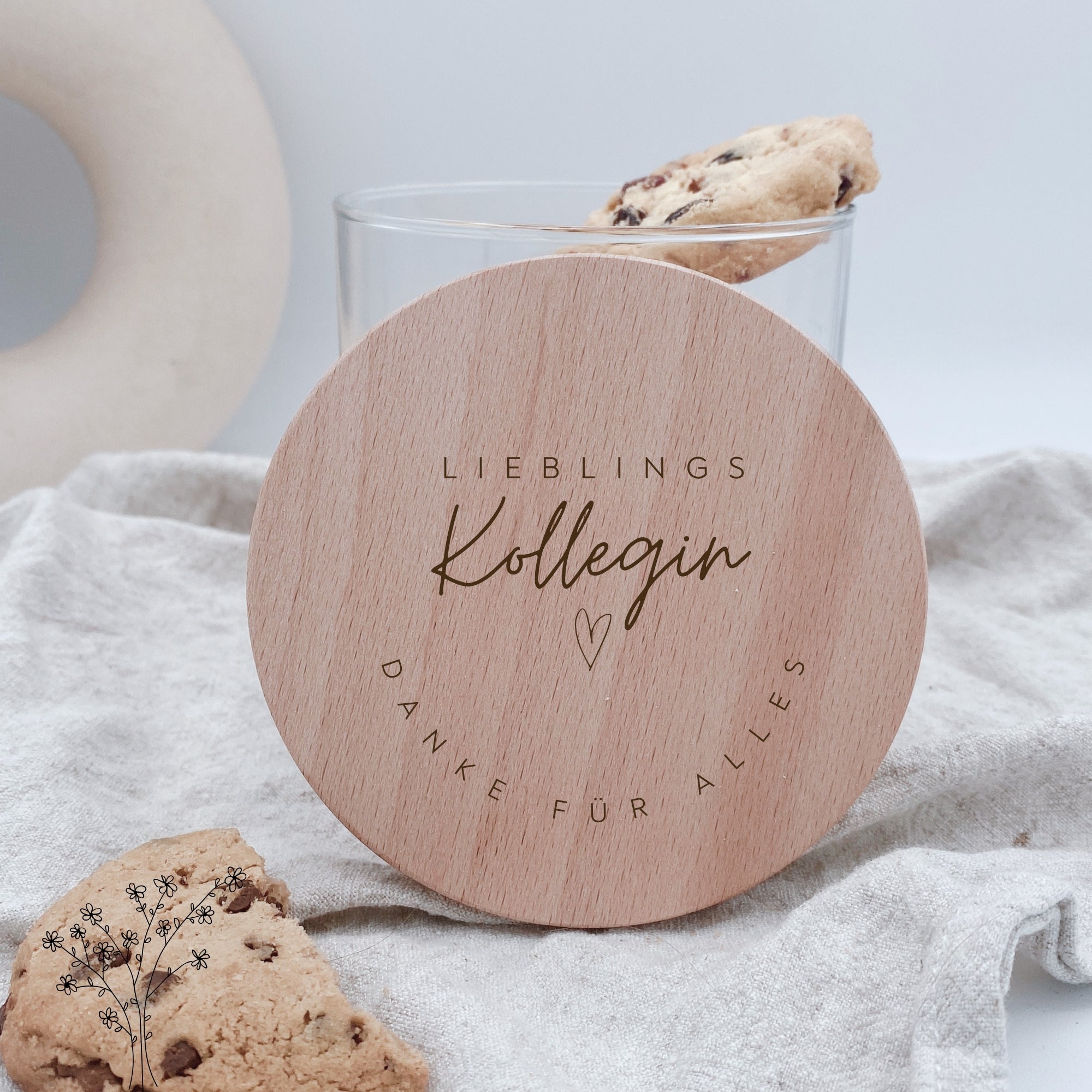 Vorratsglas "Lieblingskollegin" mit graviertem Holzdeckel · 530 bis 880ml