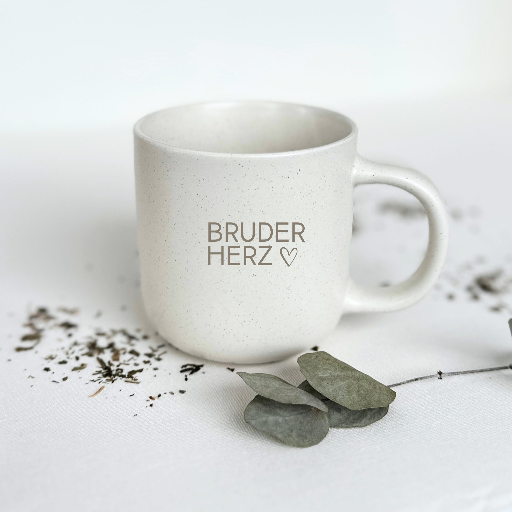 Steingut Tasse - "Bruderherz" - Gravur - STYLER