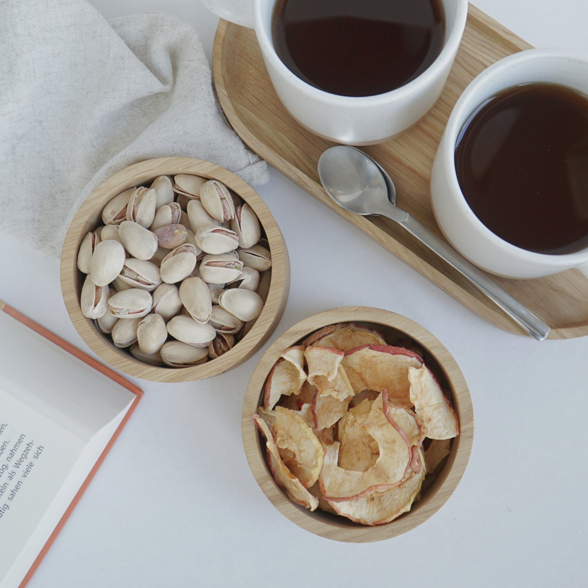 Kleine Snackschale - Seelenfutter - 100% FSC® zertifiziert - Eiche gewachst - BOWLY