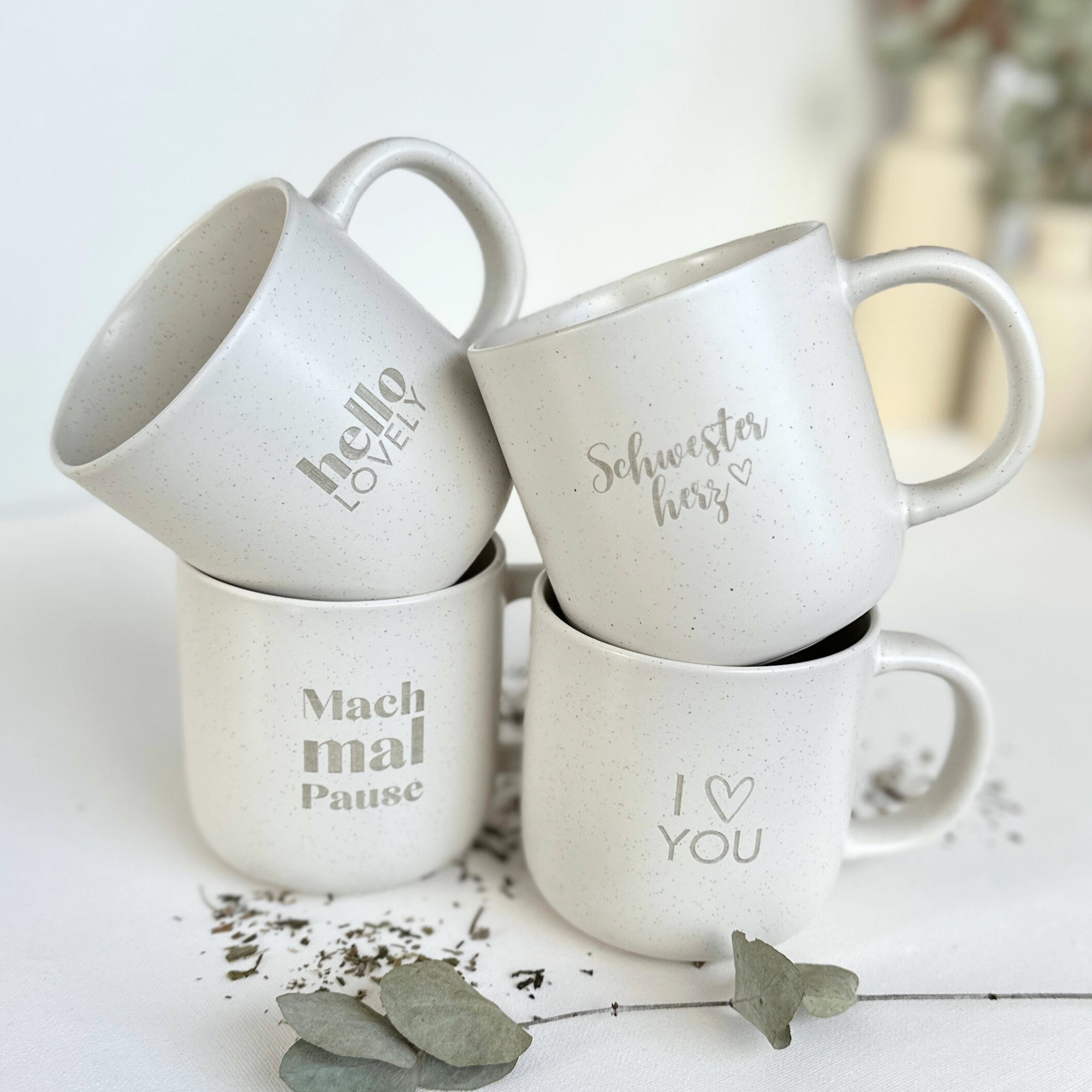 Steingut Tasse - "Einatmen I" - Gravur - STYLER