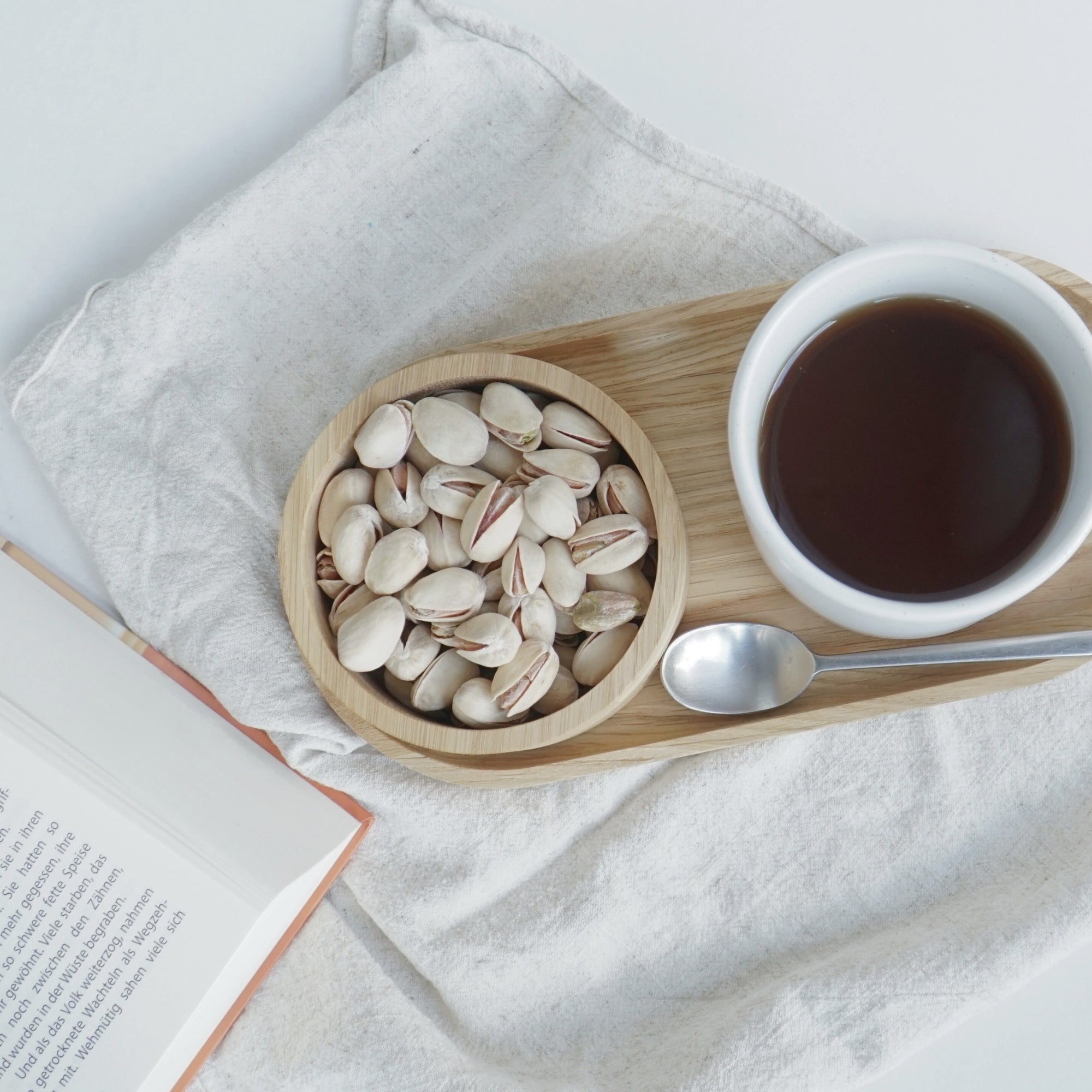 Kleine Snackschale - Seelenfutter - 100% FSC® zertifiziert - Eiche gewachst - BOWLY