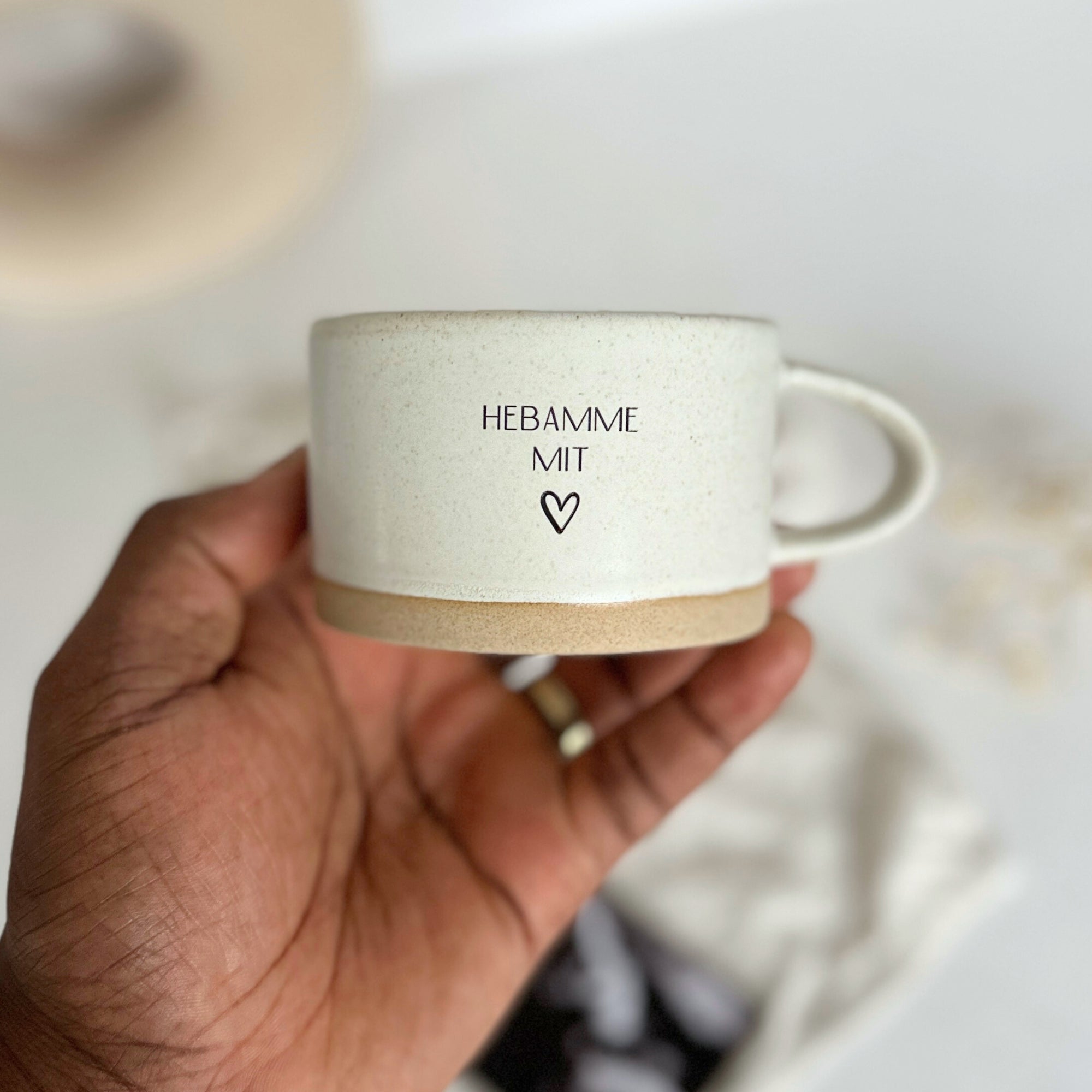 Steingut-Tasse - "Hebamme mit Herz" - 100% Handgemacht | RUSTY