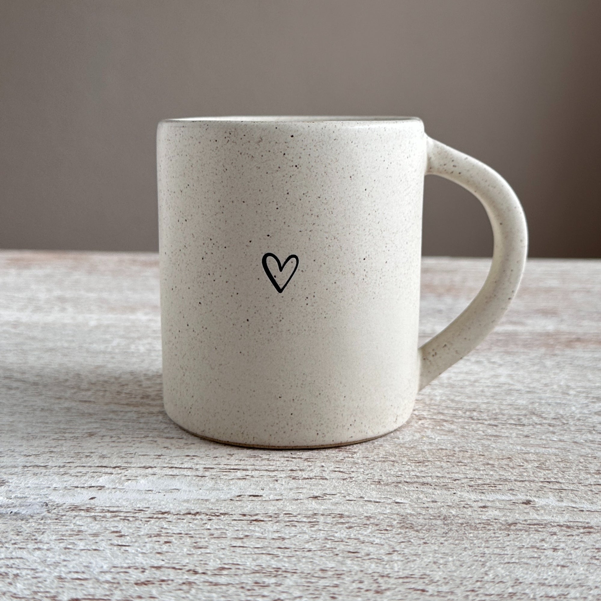 Steingut-Tasse - "Herz" - 100% Handgemacht | BIGGY