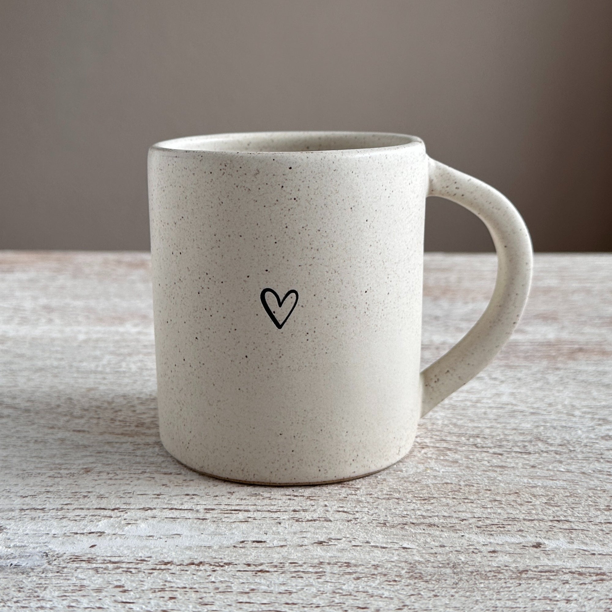 Steingut-Tasse - "Herz" - 100% Handgemacht | BIGGY