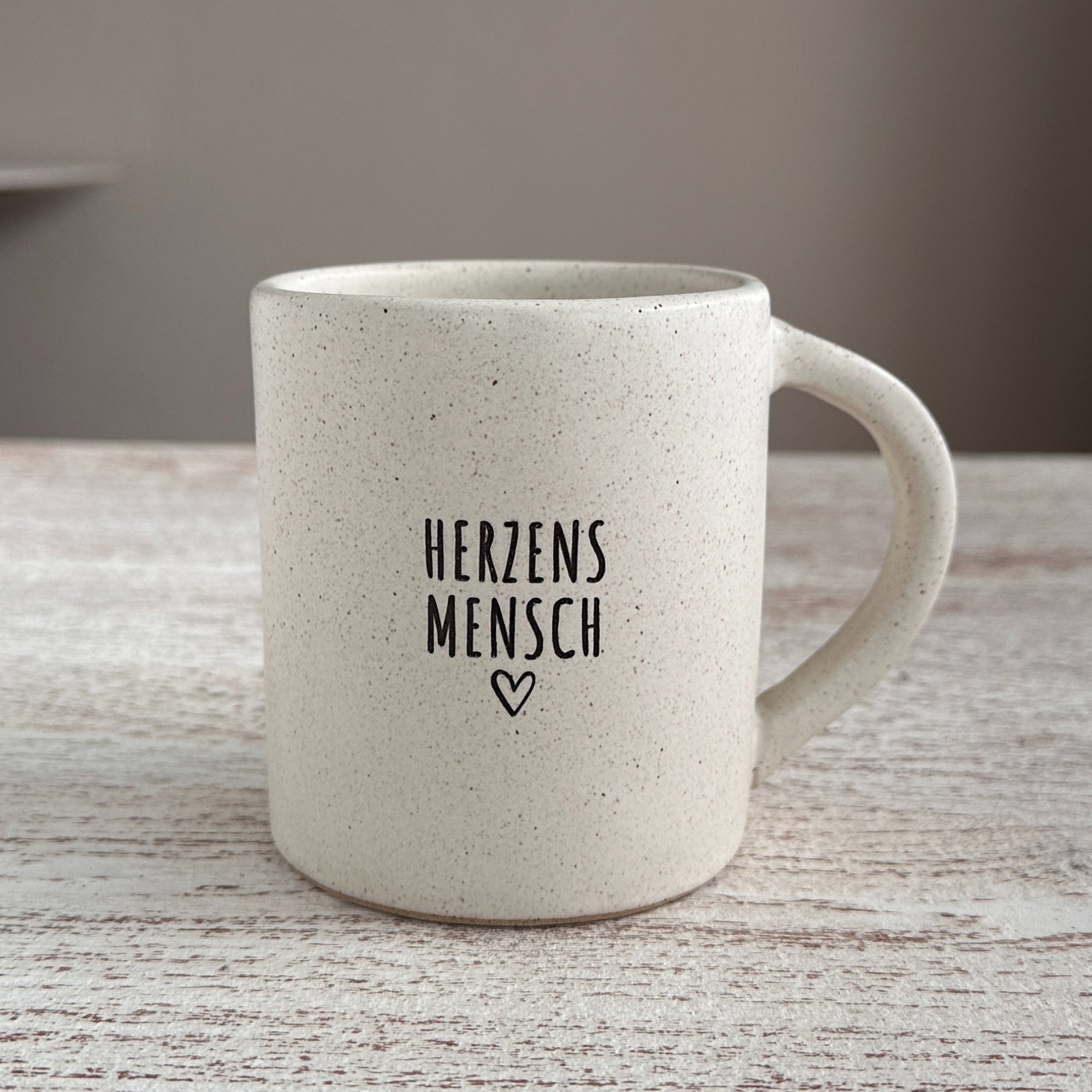 Steingut-Tasse - "Herzensmensch" - 100% Handgemacht | BIGGY