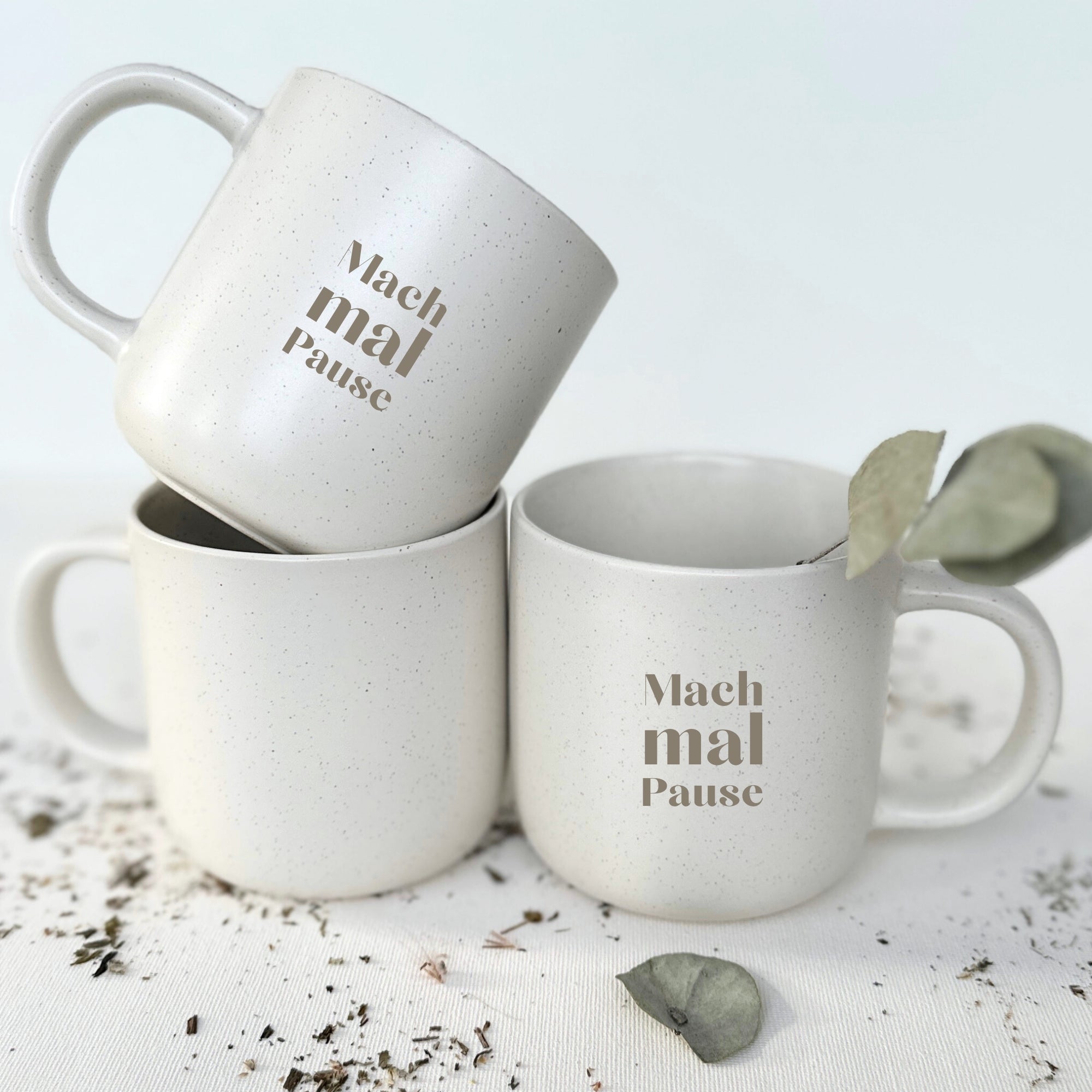 Steingut Tasse - "Mach mal Pause" - Gravur - STYLER