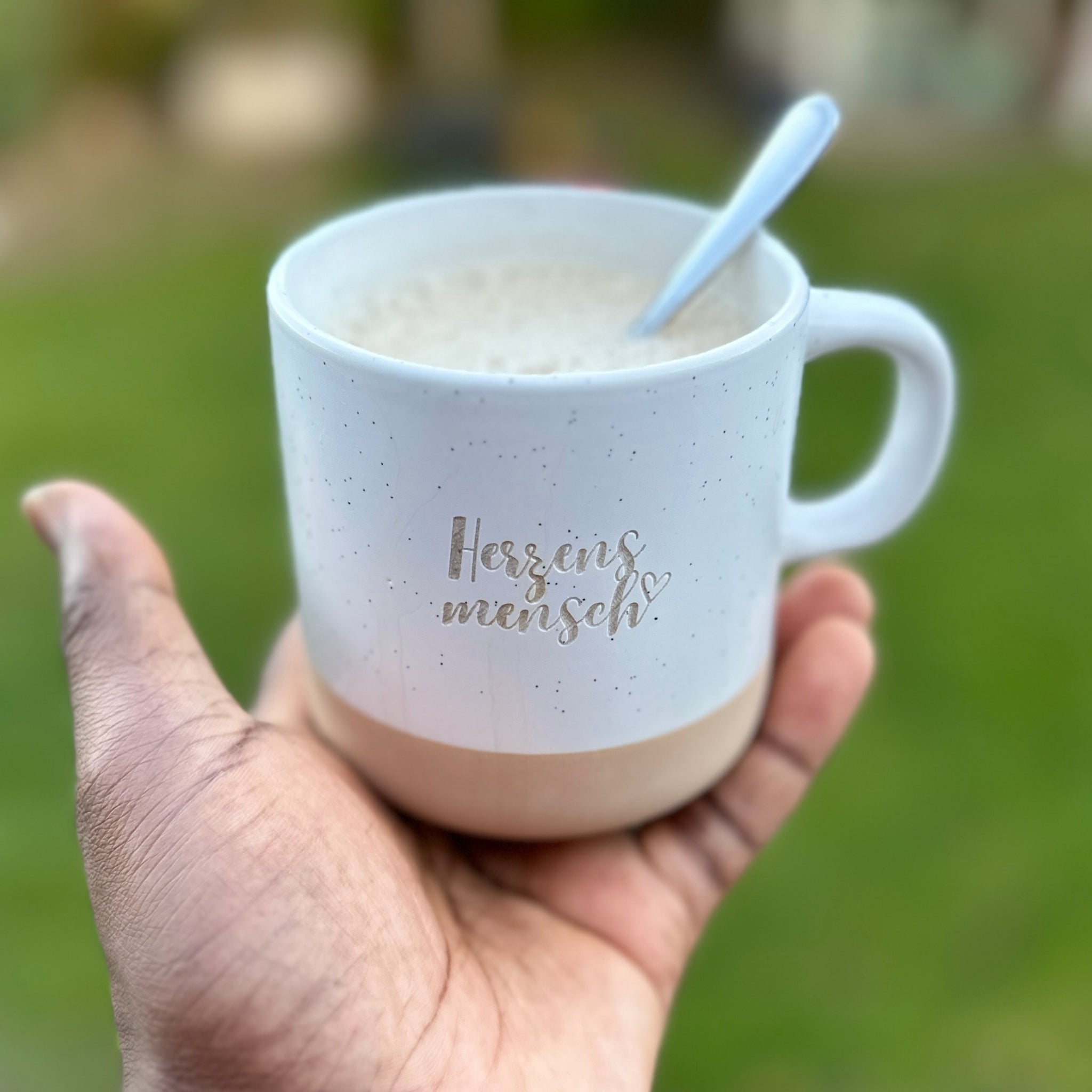 Steingut Tasse - "Herzensmensch" - Gravur - SANDY